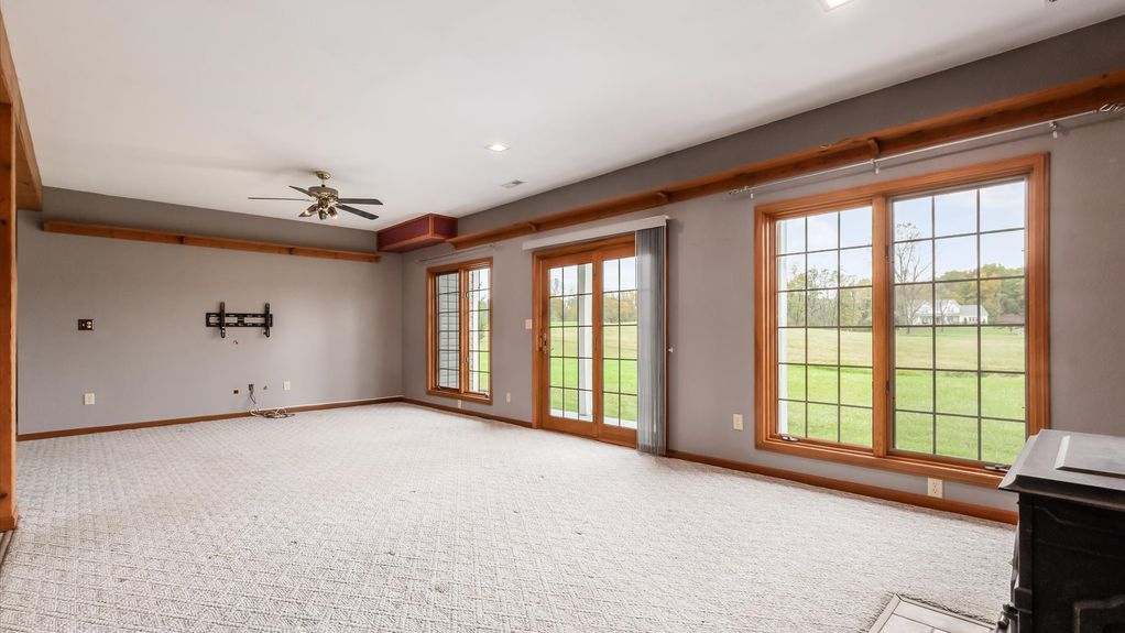 39-zj 2461 Hardscrabble Rd093