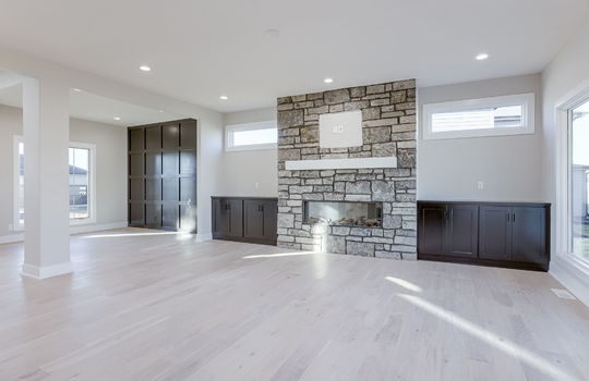 4-web-or-mls-311235_04