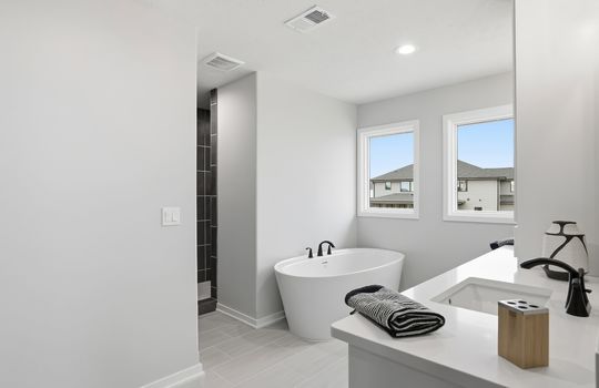 21108 ARLINGTON ST_23