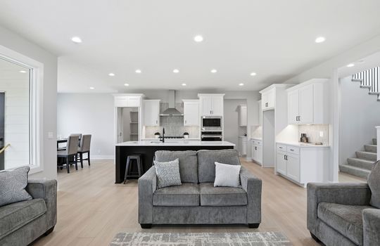 21108 ARLINGTON ST_3