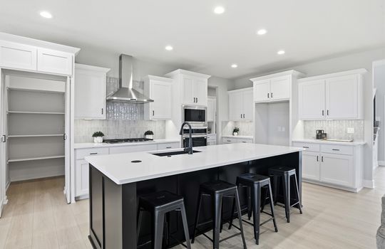 21108 ARLINGTON ST_5