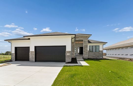 1-web-or-mls-8779 - 11722 124th Ave_001