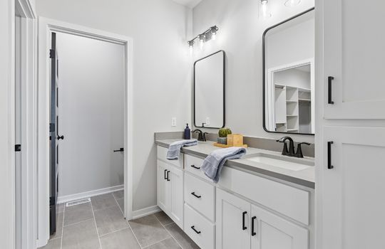 13-web-or-mls-11722 S 124th Ave_013