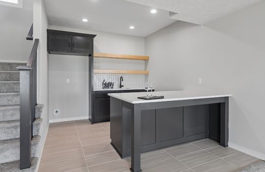15-web-or-mls-8785 - 5502 N 213th St_015