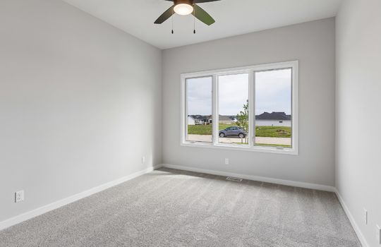 17-web-or-mls-11722 S 124th Ave_017
