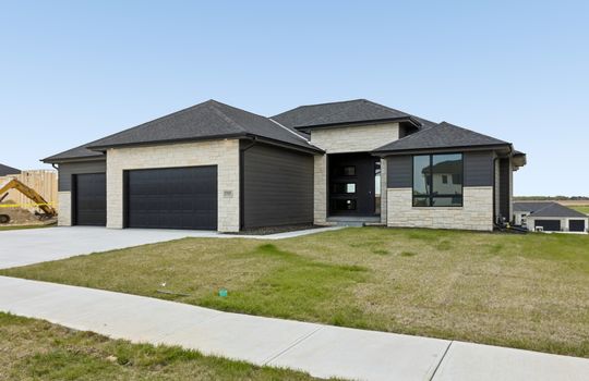 2-web-or-mls-8785 - 5502 N 213th St_002