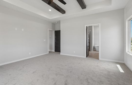 25-web-or-mls-8785 - 5502 N 213th St_025