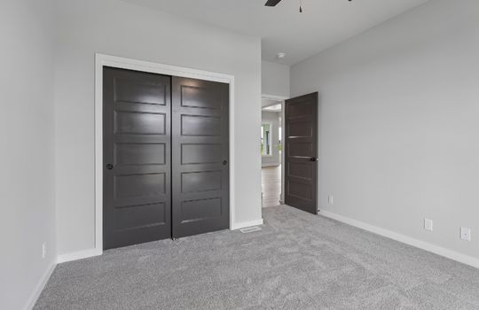 26-web-or-mls-19505 Allied St_026