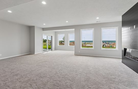 27-web-or-mls-11722 S 124th Ave_027