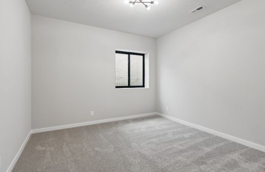 38-web-or-mls-19505 Allied St_038