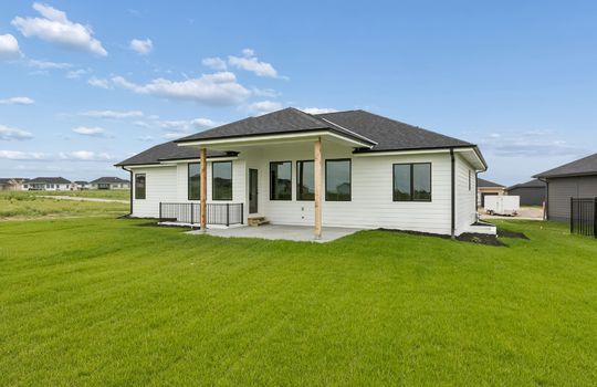 44-web-or-mls-19505 Allied St_044
