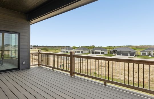 48-web-or-mls-8785 - 5502 N 213th St_048