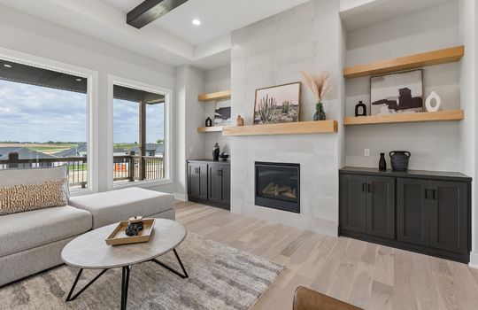 6-web-or-mls-8785 - 5502 N 213th St_006