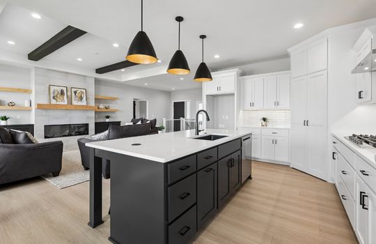 8-web-or-mls-11722 S 124th Ave_008
