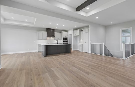 8-web-or-mls-19505 Allied St_008