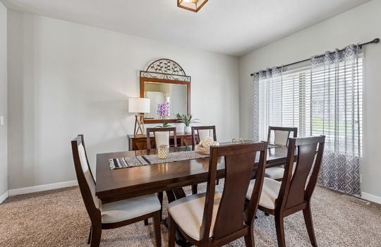 14-web-or-mls-9057 - 19868 K St_014