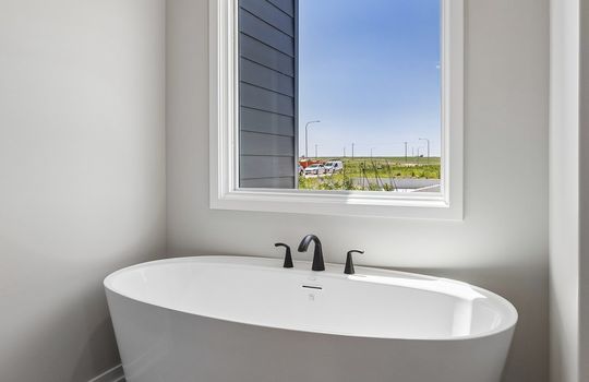 18-web-or-mls-9192 - 21416 Morning View Dr_015