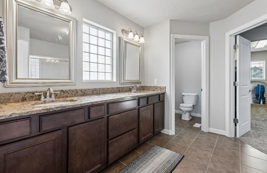 20-web-or-mls-9057 - 19868 K St_020
