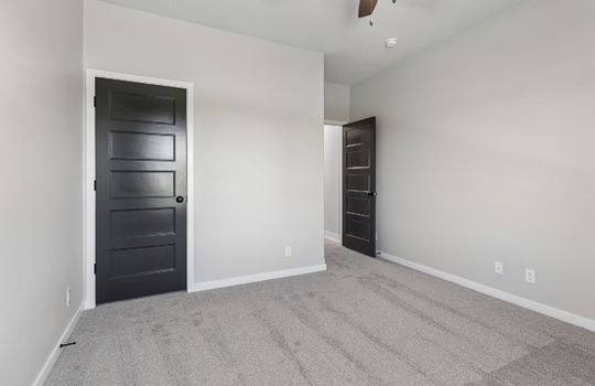 24-web-or-mls-9192 - 21416 Morning View Dr_021