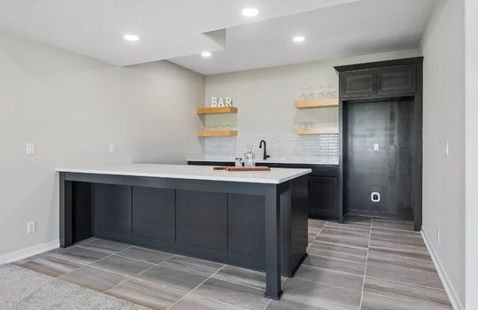 33-web-or-mls-6517 S 214th St_033