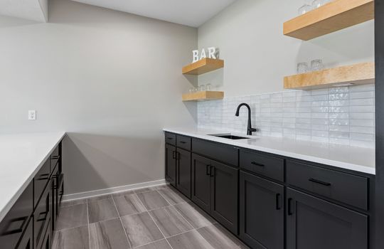 36-web-or-mls-6517 S 214th St_036
