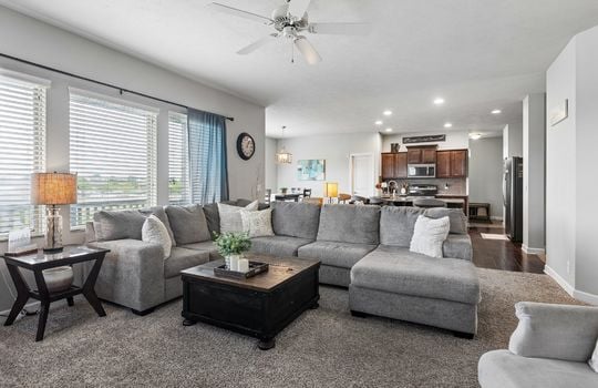 5-web-or-mls-9057 - 19868 K St_005