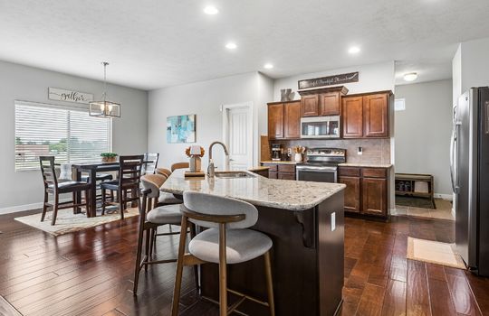7-web-or-mls-9057 - 19868 K St_007