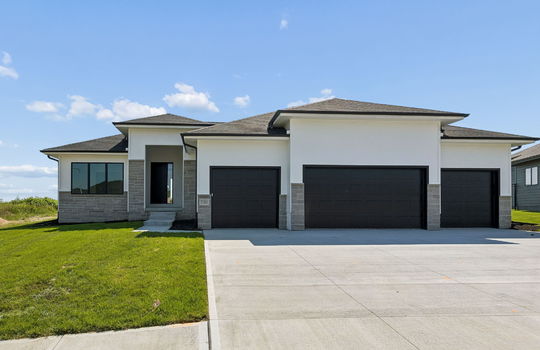 1-web-or-mls-9838 - 5701 N 195th St_001