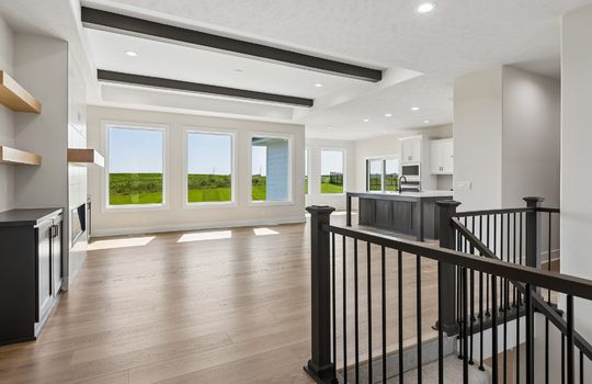 4-web-or-mls-9838 - 5701 N 195th St_004