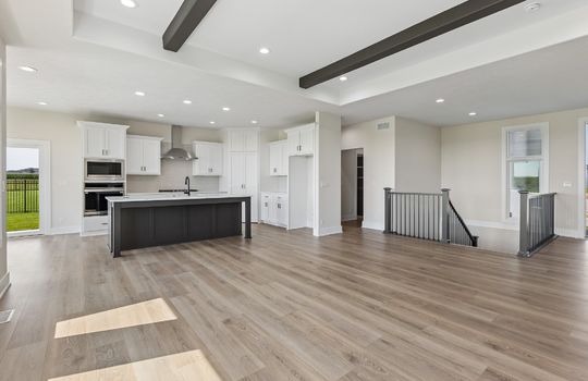 8-web-or-mls-9838 - 5701 N 195th St_008