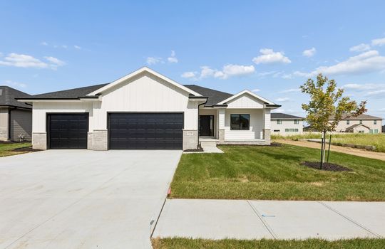 1-web-or-mls-12358 Lake Vista Dr_001