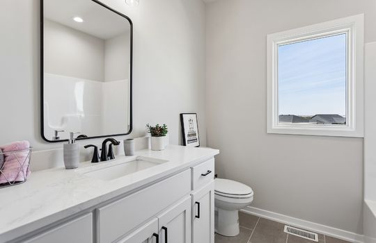 23-web-or-mls-11714 S 124th Ave_023
