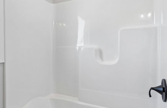 24-web-or-mls-11714 S 124th Ave_024