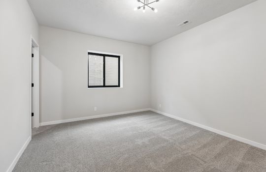28-web-or-mls-12358 Lake Vista Dr_028