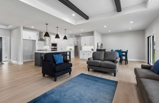 3-web-or-mls-12358 Lake Vista Dr_003
