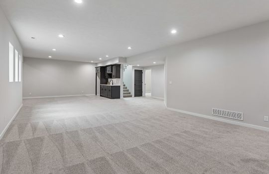 40-web-or-mls-12358 Lake Vista Dr_040