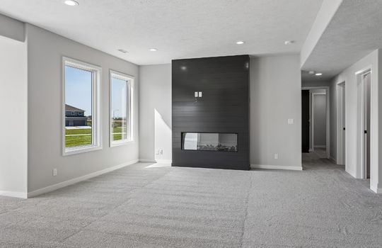 41-web-or-mls-11714 S 124th Ave_041