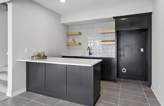 42-web-or-mls-11714 S 124th Ave_042