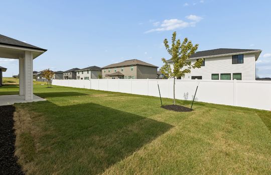 42-web-or-mls-12358 Lake Vista Dr_042
