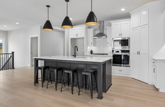 9-web-or-mls-12358 Lake Vista Dr_009