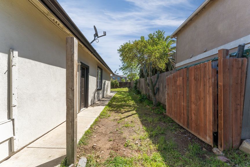 21-web-or-mls-DSC07425