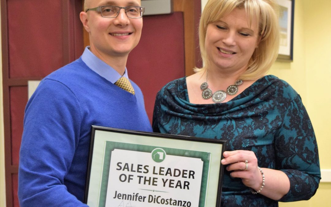 Jen DiCostanzo Receives Green Team Home Selling System Annual Sales Award