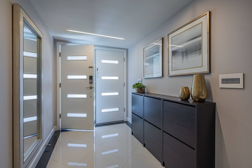 15924 Del Prado HH-404