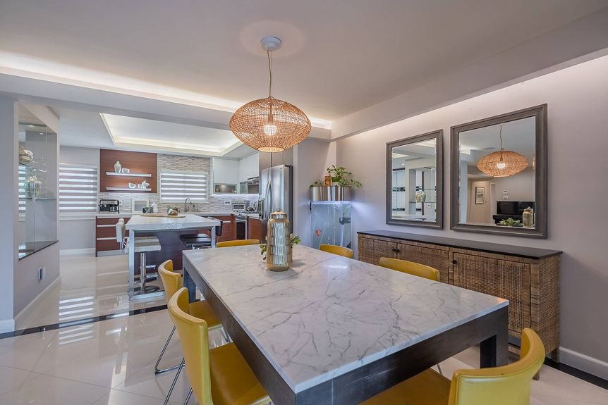 15924 Del Prado HH-418