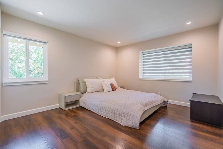 15924 Del Prado HH-433