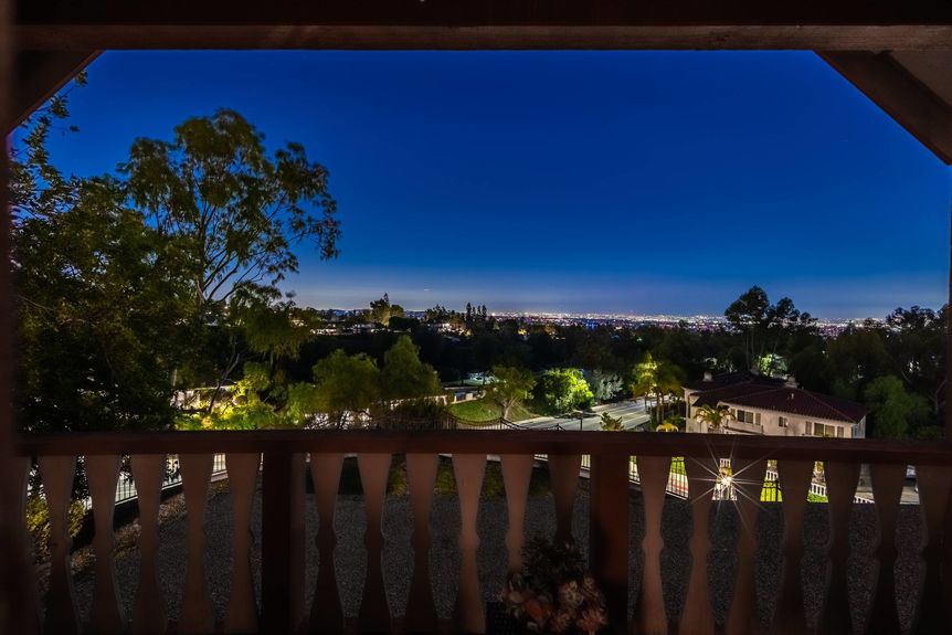 Aurora Crest Night-904