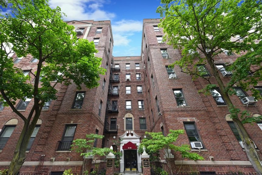 Outdoor view of the front entrance