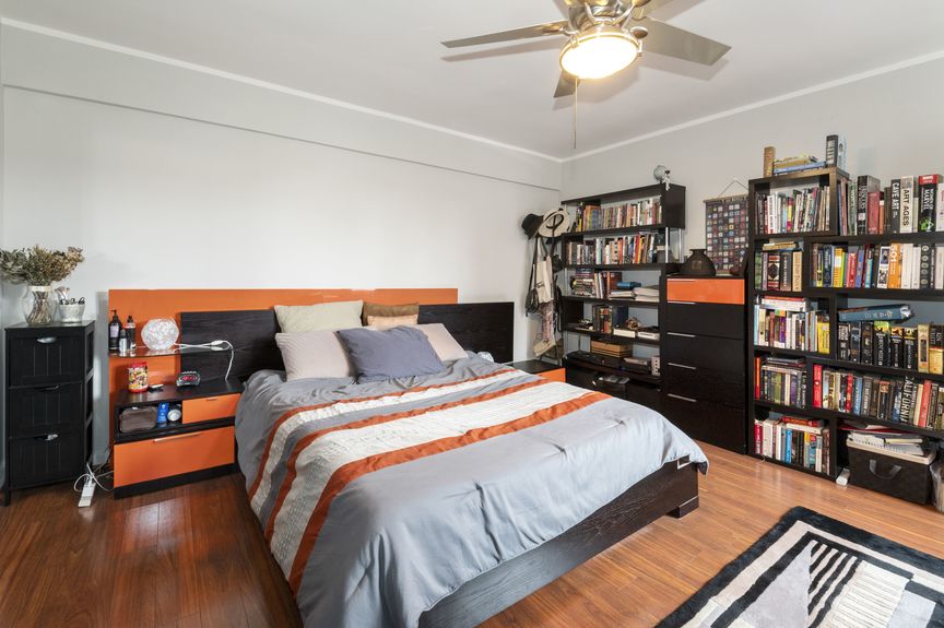 Bedroom with Book shelfs
