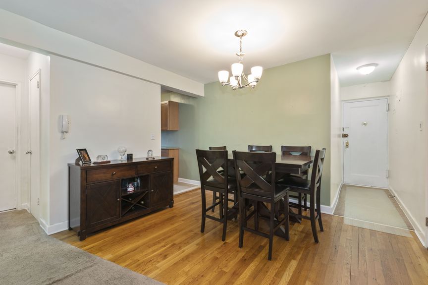 Dining area with dining set