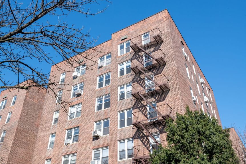 Exterior of 33-45 920nd St, 1F